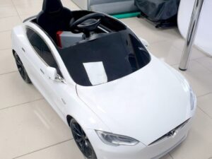 Model 3 方向盤餐盤工作桌